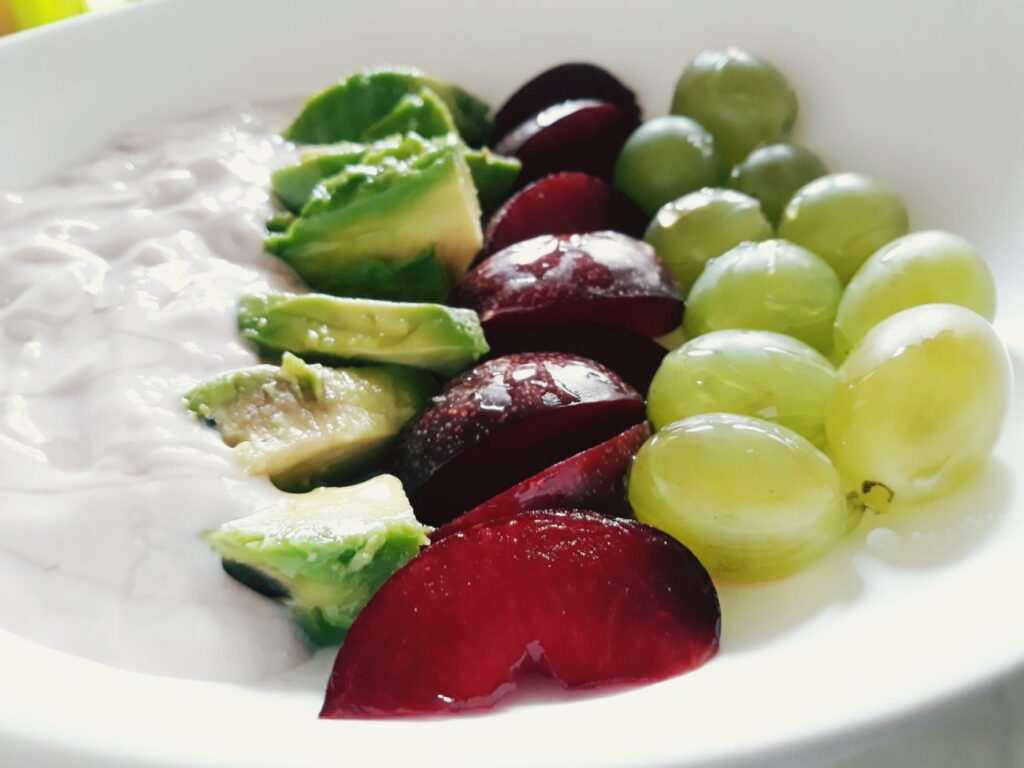 Explore our comprehensive guide to making the perfect grape salad, with tips on ingredients, variations, and nutritional info.